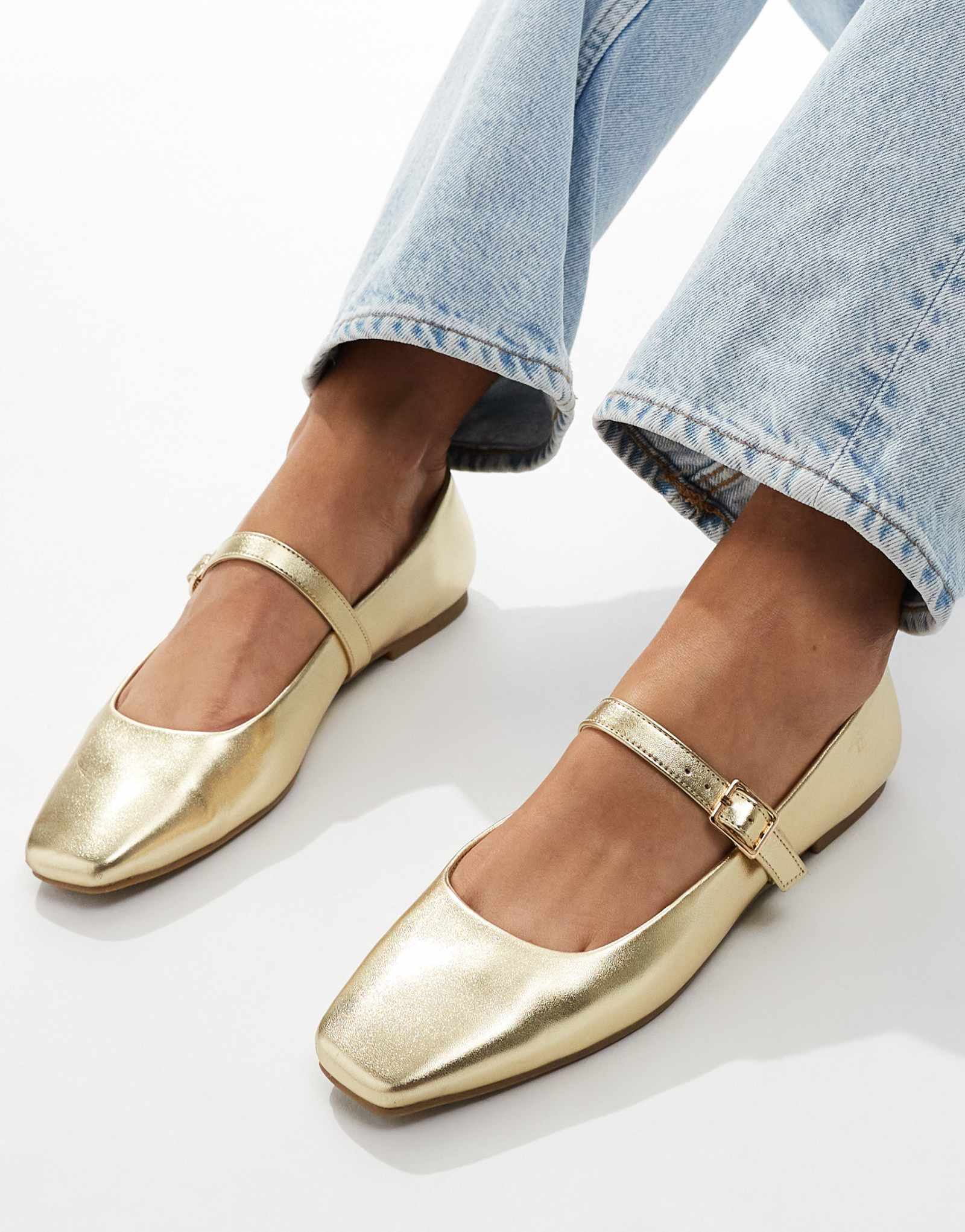 Золотистые балетки ASOS DESIGN Lottie Mary Jane