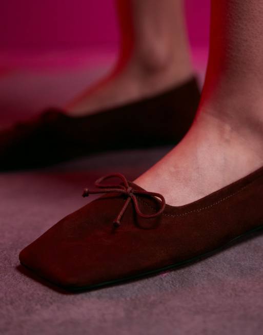 ASOS DESIGN - Lotus - Premium - Bordeauxrøde ballerinaer i ruskind, 2 af 4