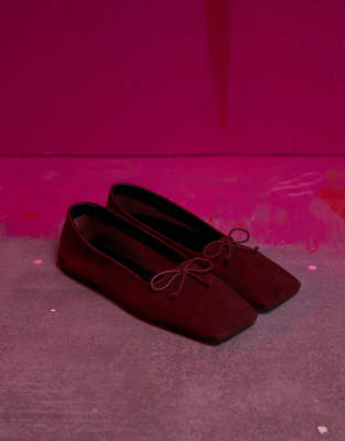 ASOS DESIGN Lotus premium leather ballets in burgundy suede-Multi φωτογραφία