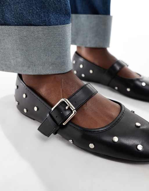 ASOS DESIGN – Lou – Mit Nieten besetzte Mary-Jane-Ballerinas in Schwarz, 2 von 4