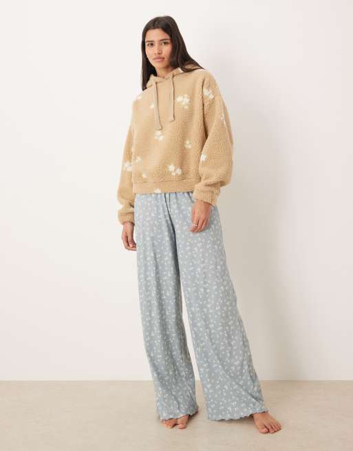 ASOS DESIGN lounge borg oversized hoodie in ditsy print, 2 of 4