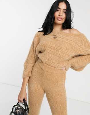 ASOS DESIGN  Schulterfreier Pullover aus super flauschigem Garn mit Zopfmuster, Kombiteil-Steingrau Steingrau