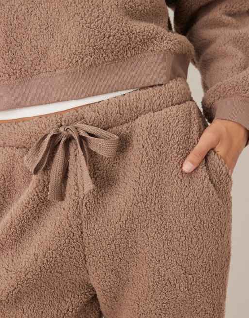 ASOS DESIGN lounge cuddle cropped hoodie & tapered leg set in light brown, 3 of 4