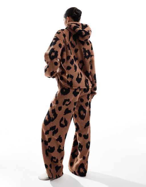 ASOS DESIGN lounge honeycomb hoodie and trackies set in leopard print, 4 of 4