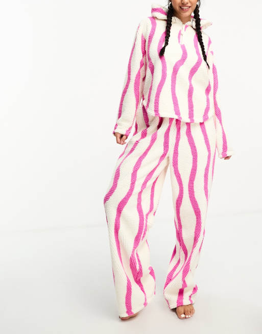 ASOS DESIGN lounge honeycomb wavy print fleece hoodie & pants set in cream & pink