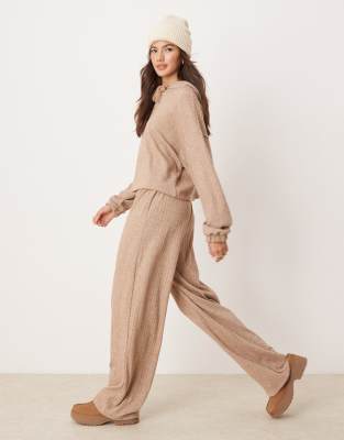 ASOS DESIGN - Lounge-Hose in Braun mit breiter Rippenstruktur