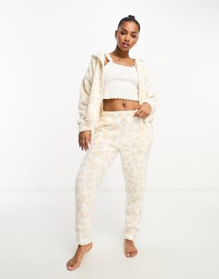 ASOS DESIGN - Lounge-Jogginghose aus cremeweißem Teddyfell mit Animalprint, Kombiteil