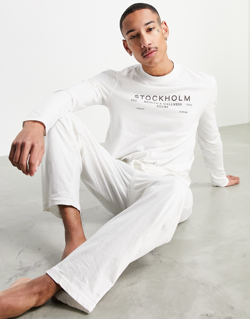 ASOS DESIGN lounge long sleeve T-shirt and pants set with print-Grey