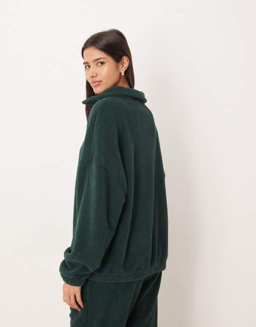 ASOS DESIGN lounge microfleece oversized collar sweat in forest green, 4 of 4