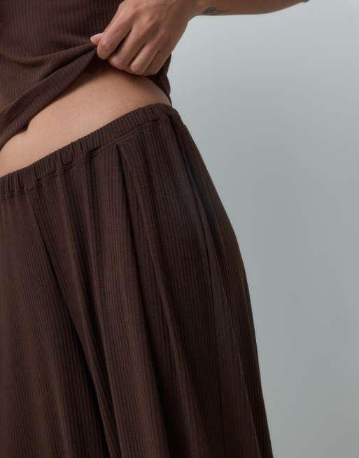 ASOS DESIGN lounge mix & match rib wide leg pyjama bottom in chocolate, 4 of 5