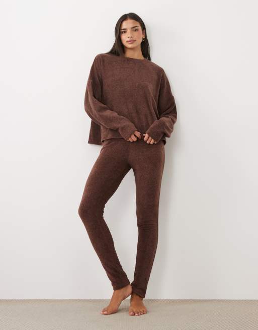 ASOS DESIGN lounge mix og match let fleece langærmet løstsiddende top i chokoladebrun, 2 af 4