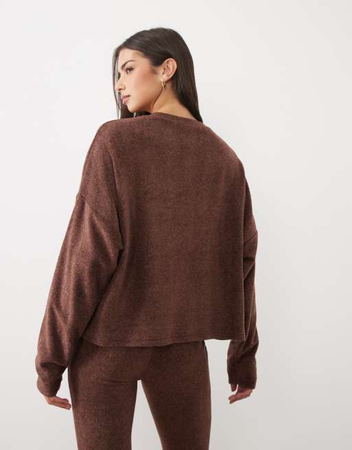 ASOS DESIGN lounge mix og match let fleece langærmet løstsiddende top i chokoladebrun, 4 af 4
