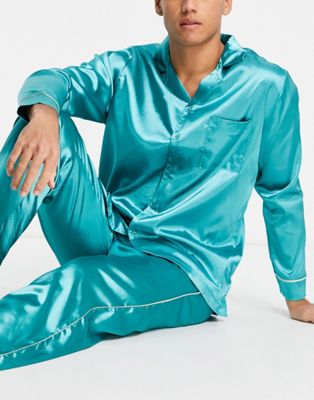 ASOS DESIGN – Lounge-Pyjama aus Satin bestehend aus Hemd und Hose mit Paspelierung-Grün