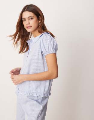 ASOS DESIGN - Lounge-Pyjama-Bluse in Blau gestreift mit Bubikragen, Kombiteil-Bunt