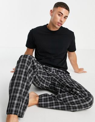 ASOS DESIGN – Lounge-Pyjama mit T-Shirt und karierter Hose-Mehrfarbig