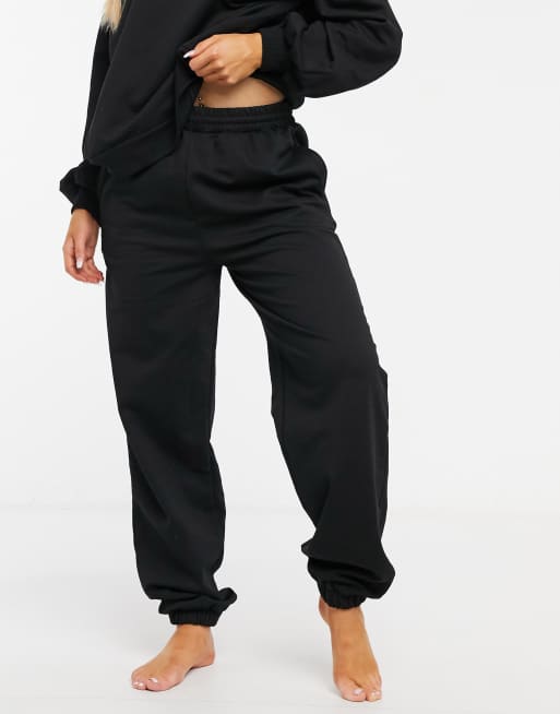 Oversized deals black joggers