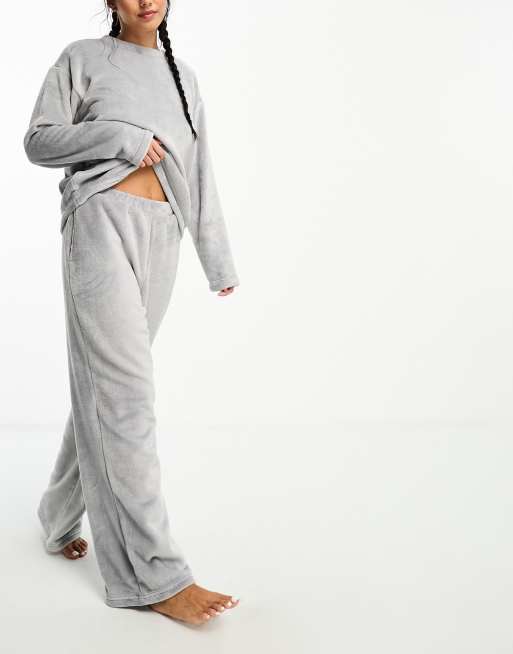 Grey on sale fleece pants