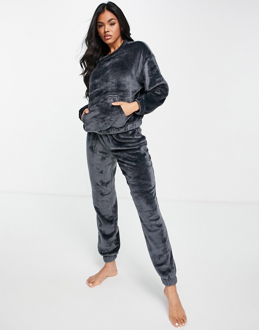 ASOS DESIGN lounge super soft fleece sweat & sweatpants set in charcoal-Grey