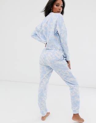 tie dye jogging suits