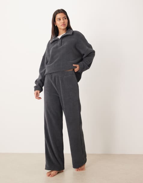 ASOS DESIGN - Loungekleding van microfleece in antracietgrijs - view 1