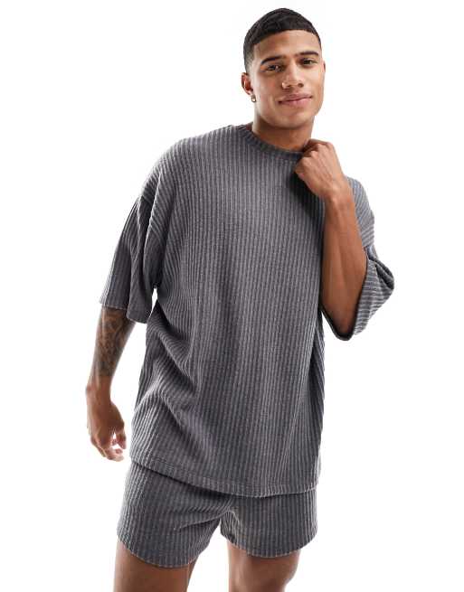 ASOS DESIGN - Loungekledingset van T-shirt en short van getextureerde geribbelde stof in antraciet