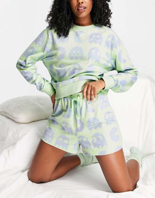 ASOS DESIGN - Loungeset van sweater en short met Pac-Man-print in groen