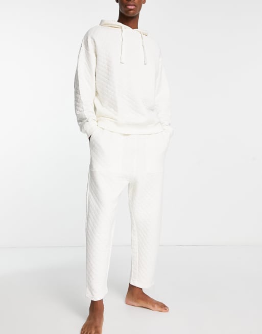 ASOS DESIGN – Loungewear – Gestepptes Pyjama-Set in Weiß mit Kapuzenpullover und Jogginghose