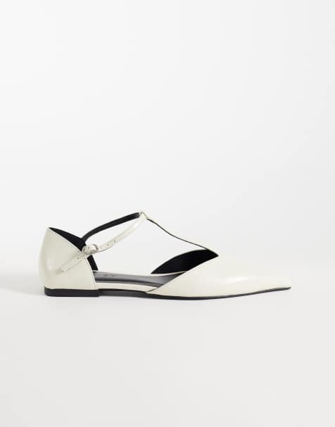 ASOS DESIGN Lover baleriny z noskiem w szpic i paskiem T w kolorze białym - view 1