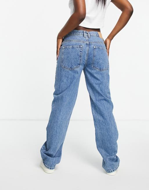 ASOS DESIGN low rise 'baggy' boyfriend jean in midwash MBLUE