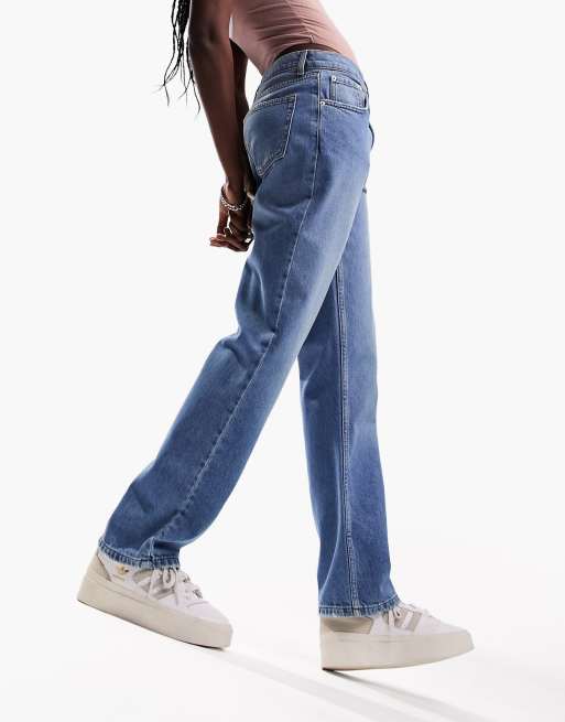 Straight fit low-rise jeans · Medium Blue · Dressy