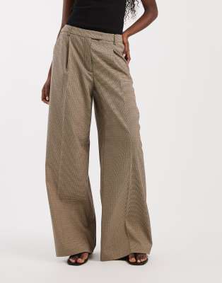 Asos Design Low Rise Mensy Pants In Neutral
