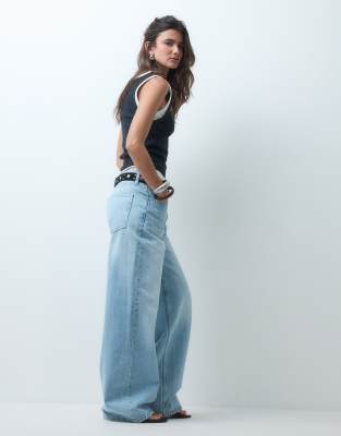 Asos Design Low Waist Wide Leg Jean In Blue