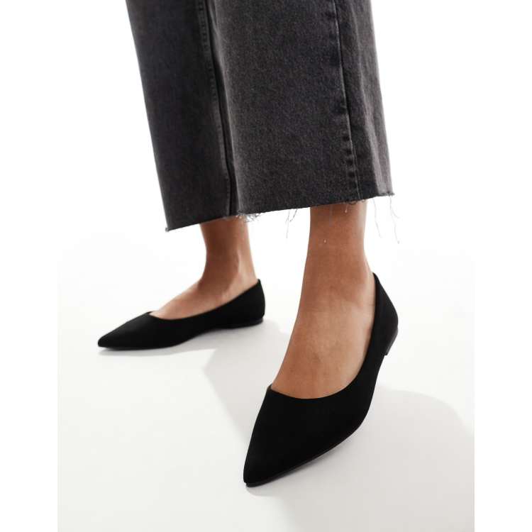 Pointed toe best sale flats with strap