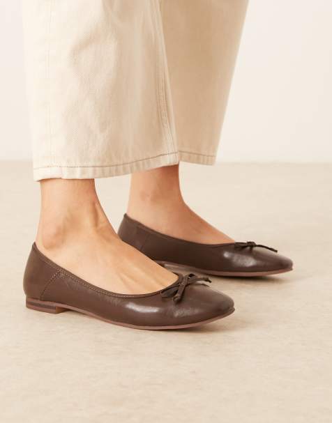 ASOS DESIGN – Lullaby – Chokladbruna ballerinaskor med rosett - view 1