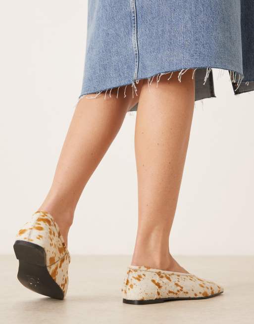 ASOS DESIGN Lupin premium chisel toe ballets in deer print, 4 of 4