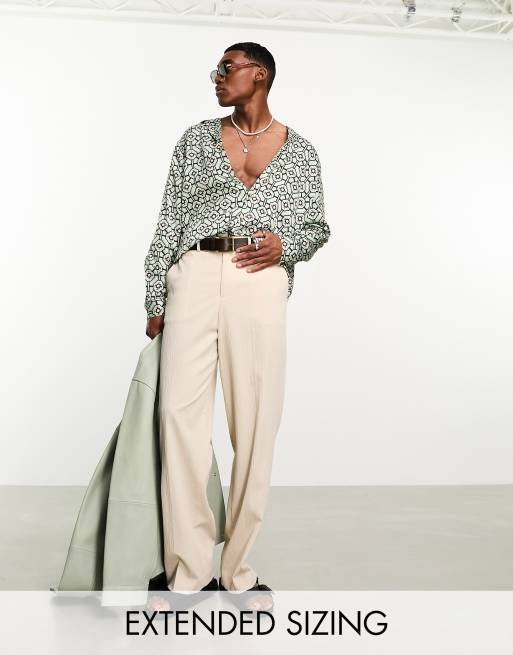 ASOS DESIGN – Luźna satynowa koszula z głębokim kołnierzykiem kubańskim i geometrycznym wzorem