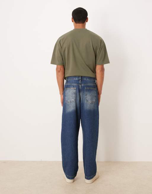 ASOS DESIGN luźne jeansy w średnim odcieniu niebieskiego denimu, 2 z 5