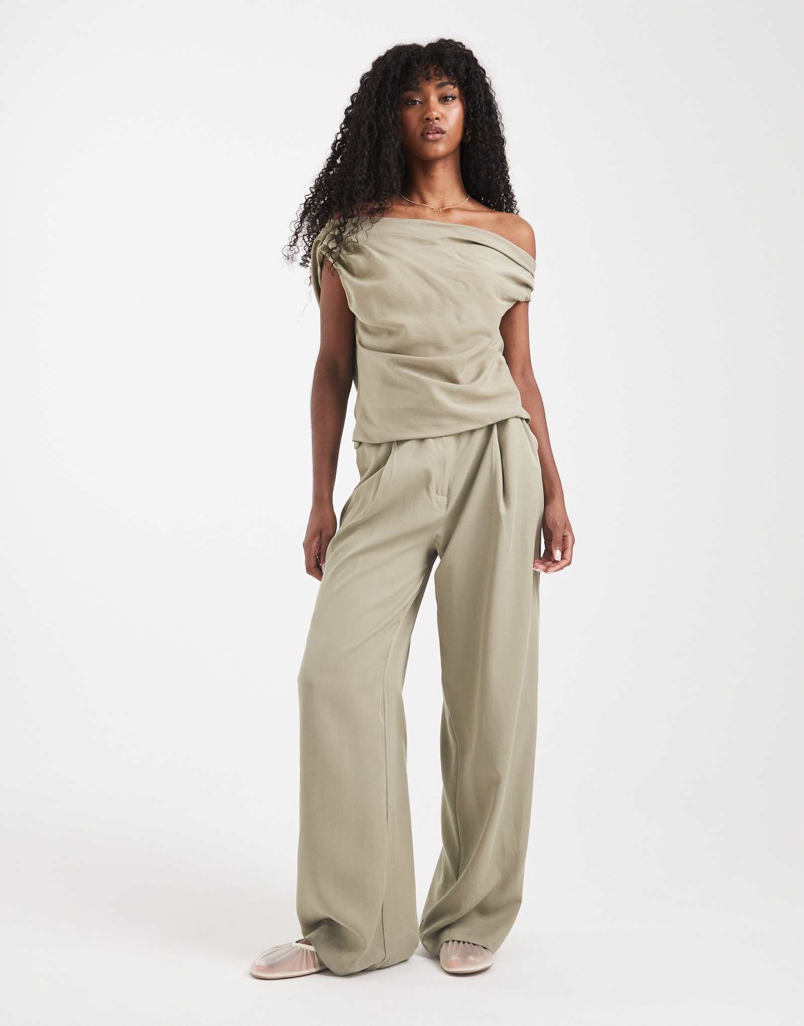 Широкие брюки для папы из лиоцелла ASOS DESIGN цвета хаки - часть комплекта