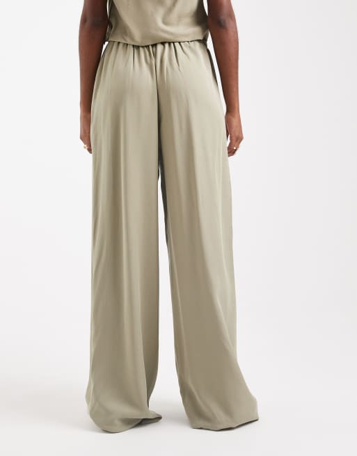 ASOS DESIGN lyocell wide leg dad trouser co ord in khaki, 2 of 5