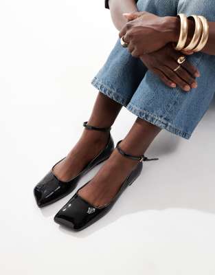 Thumbnail - ASOS DESIGN - Lyra - Ballerinas in Schwarz mit abgeschrägter Zehenpartie