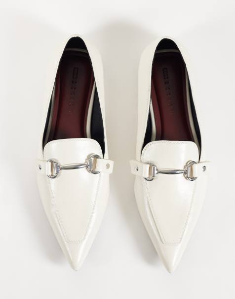 ASOS DESIGN Lyric ballerinaskor med spetsig tå och snaffledetalj i off white - view 1