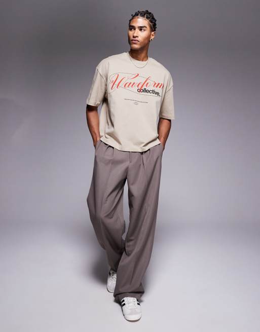 ASOS DESIGN - Lys beige oversized T-shirt med print på brystet i firkantet pasform, 2 af 4