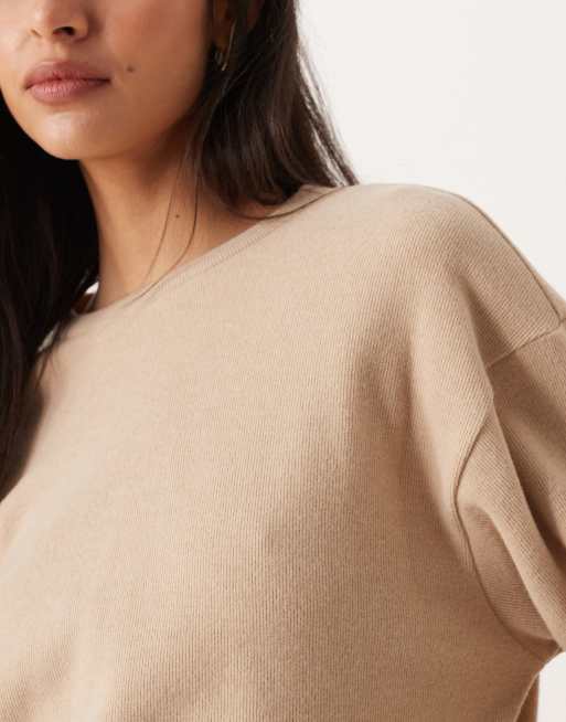 ASOS DESIGN - Lys gråbrun superblød skater-T-shirt med lange ærmer, 4 af 4