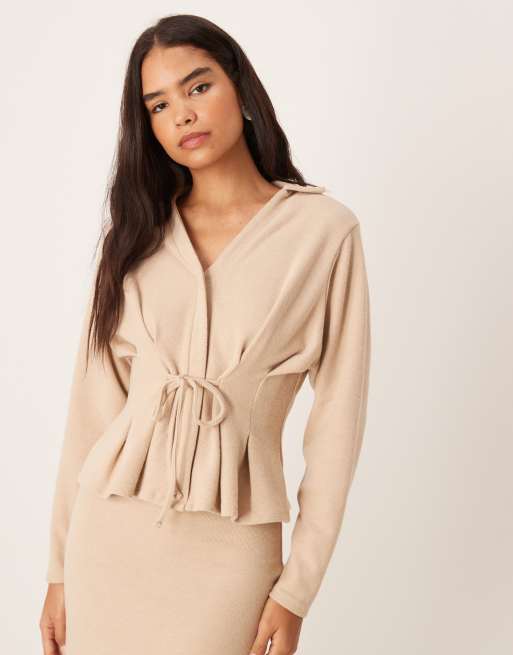 ASOS DESIGN - Lys taupe og superblød polotrøje med indsyning og bindebånd med lange ærmer - Del af sæt