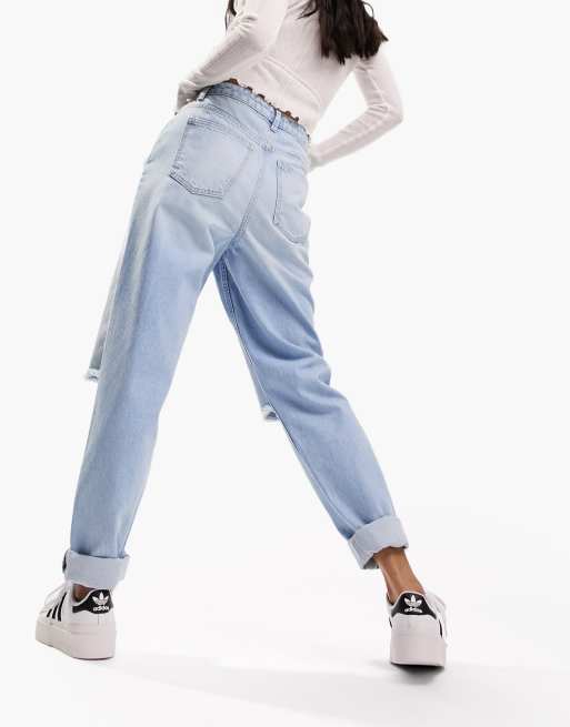 ASOS DESIGN - Lyseblå afslappede mom-jeans med høj talje og flænger på knæet, 3 af 5