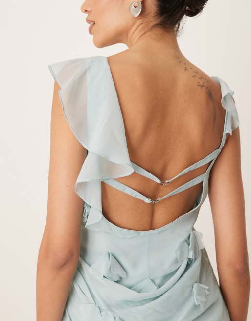 ASOS DESIGN - Lyseblå midaxi-kjole med draperede flæseærmer, åben ryg og 3D-blomsterdetaljer, 4 af 4