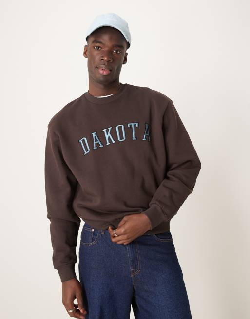 ASOS DESIGN - Lysebrun oversized sweatshirt med broderi på brystet i firkantet pasform
