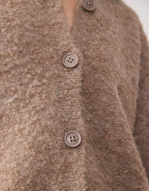 ASOS DESIGN - Lysegrå oversized boyfriend-cardigan med høj V-hals i bouclé, 3 af 4