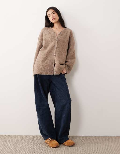 ASOS DESIGN - Lysegrå oversized boyfriend-cardigan med høj V-hals i bouclé, 4 af 4