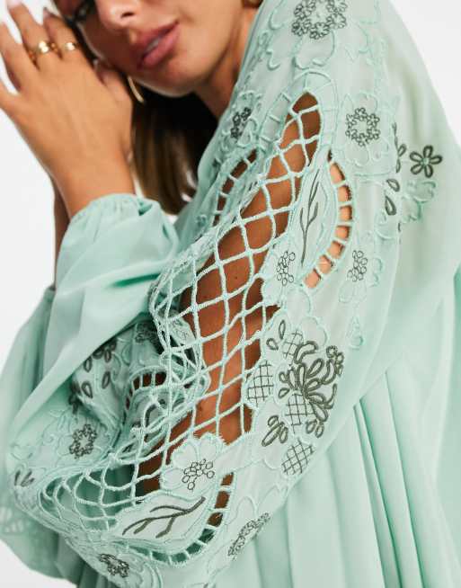 ASOS DESIGN - Lysegrøn, plisseret babydoll-minikjole med oversized ærmer med udskæringer, 3 af 4